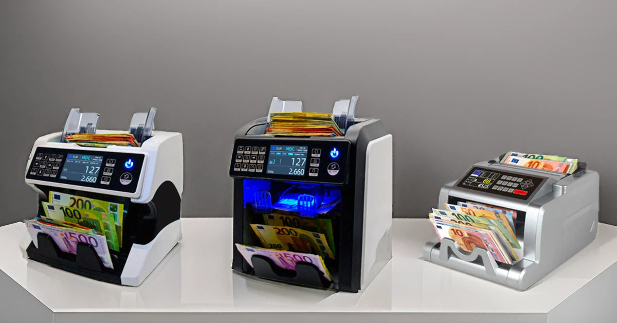 „BEITZ Geldzählmaschinen im Vergleich – professionelle Banknotenzähler mit Wertzählung und Falschgelderkennung für Euro-Scheine im Showroom